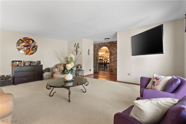 11950 Castleton Lane, Grafton, OH 44044