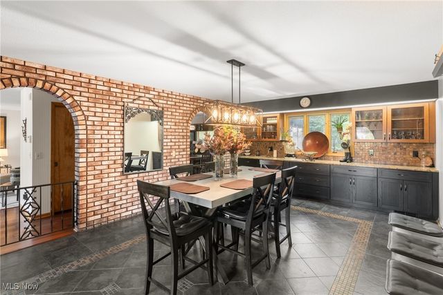 11950 Castleton Lane, Grafton, OH 44044