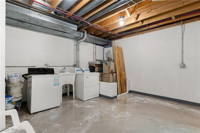 11950 Castleton Lane, Grafton, OH 44044