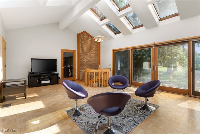 11950 Castleton Lane, Grafton, OH 44044