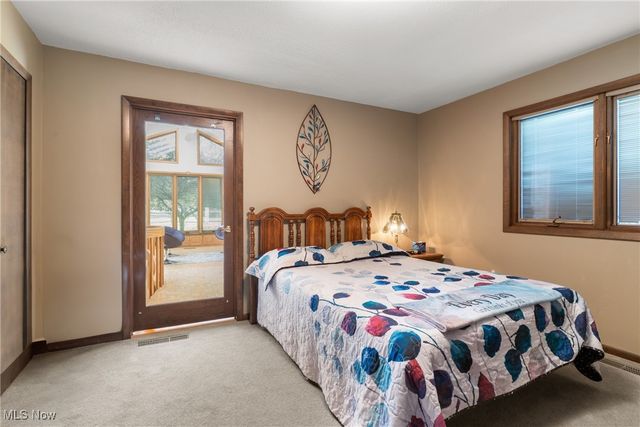 11950 Castleton Lane, Grafton, OH 44044