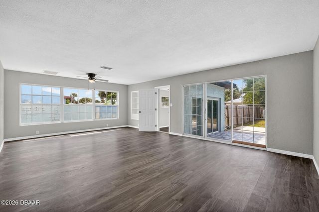 1027 Bel Aire Drive, Daytona Beach, FL 32118
