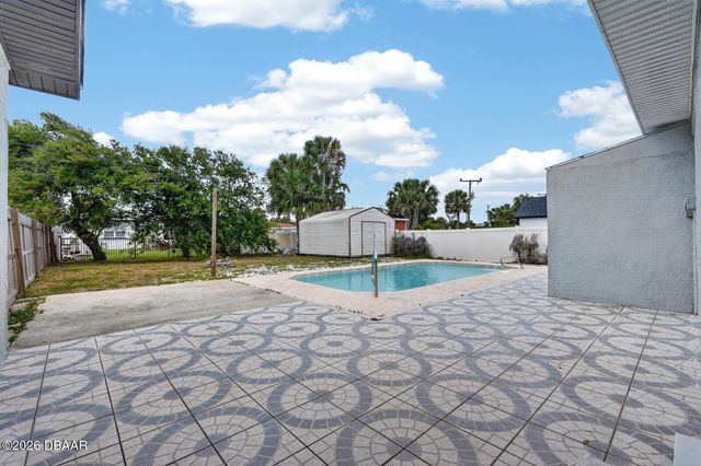 1027 Bel Aire Drive, Daytona Beach, FL 32118