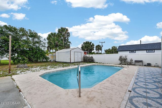 1027 Bel Aire Drive, Daytona Beach, FL 32118