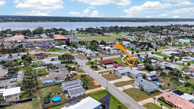 1027 Bel Aire Drive, Daytona Beach, FL 32118