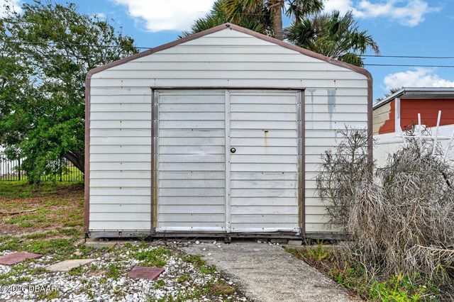 1027 Bel Aire Drive, Daytona Beach, FL 32118