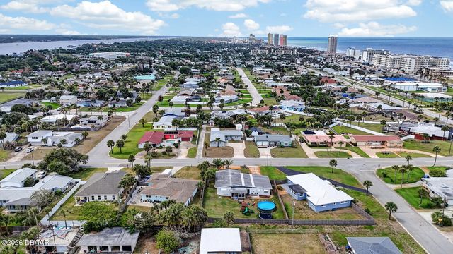 1027 Bel Aire Drive, Daytona Beach, FL 32118