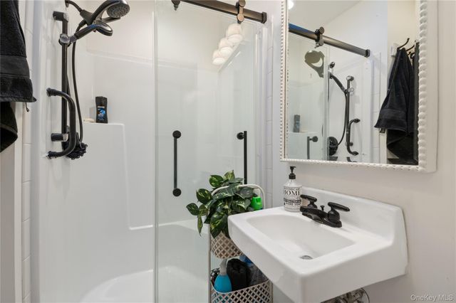 136 Beach Road, Wading River, NY 11792