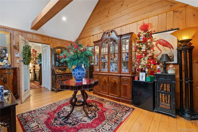 136 Beach Road, Wading River, NY 11792