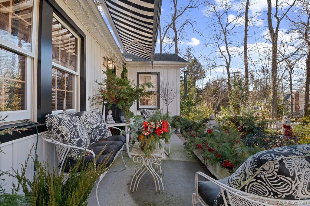 136 Beach Road, Wading River, NY 11792