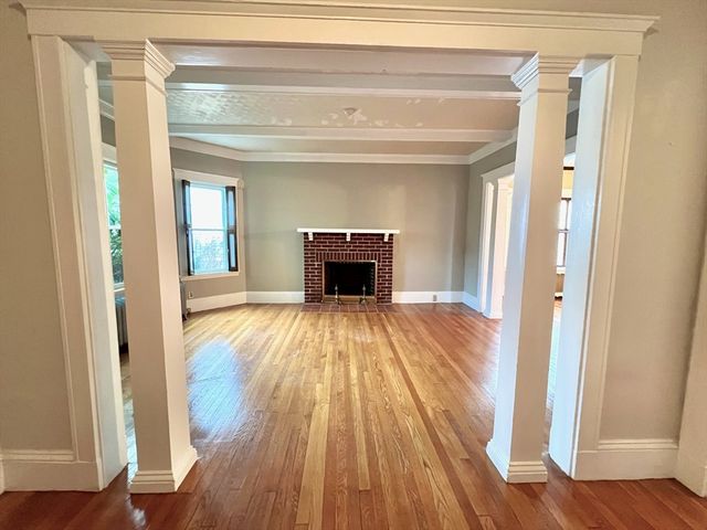 60 Nichols St, Chelsea, MA 02150