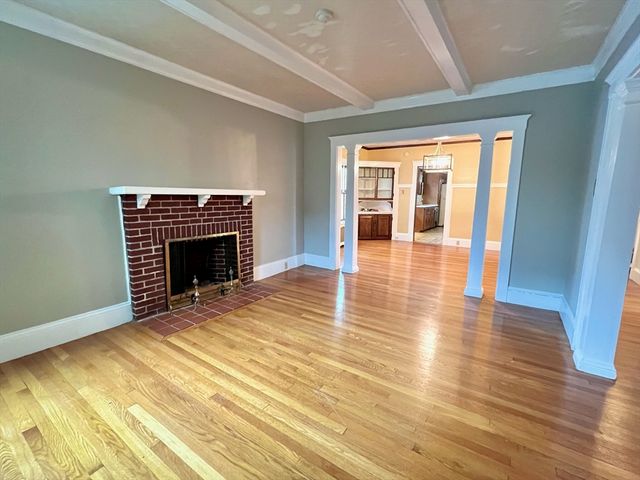 60 Nichols St, Chelsea, MA 02150