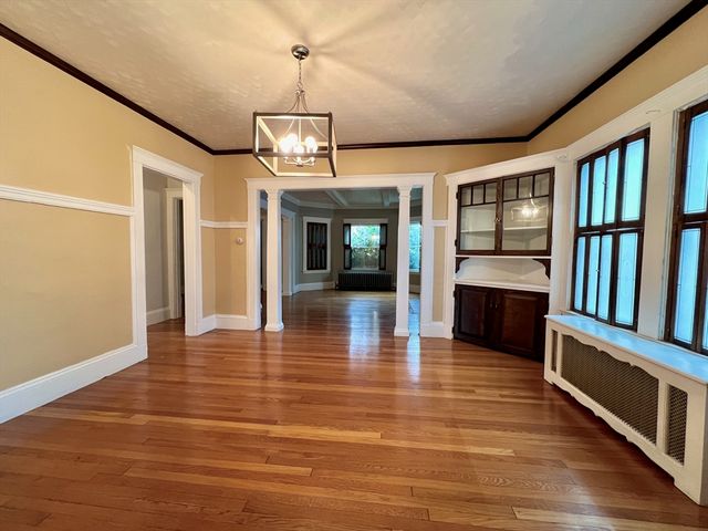 60 Nichols St, Chelsea, MA 02150