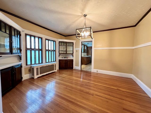 60 Nichols St, Chelsea, MA 02150