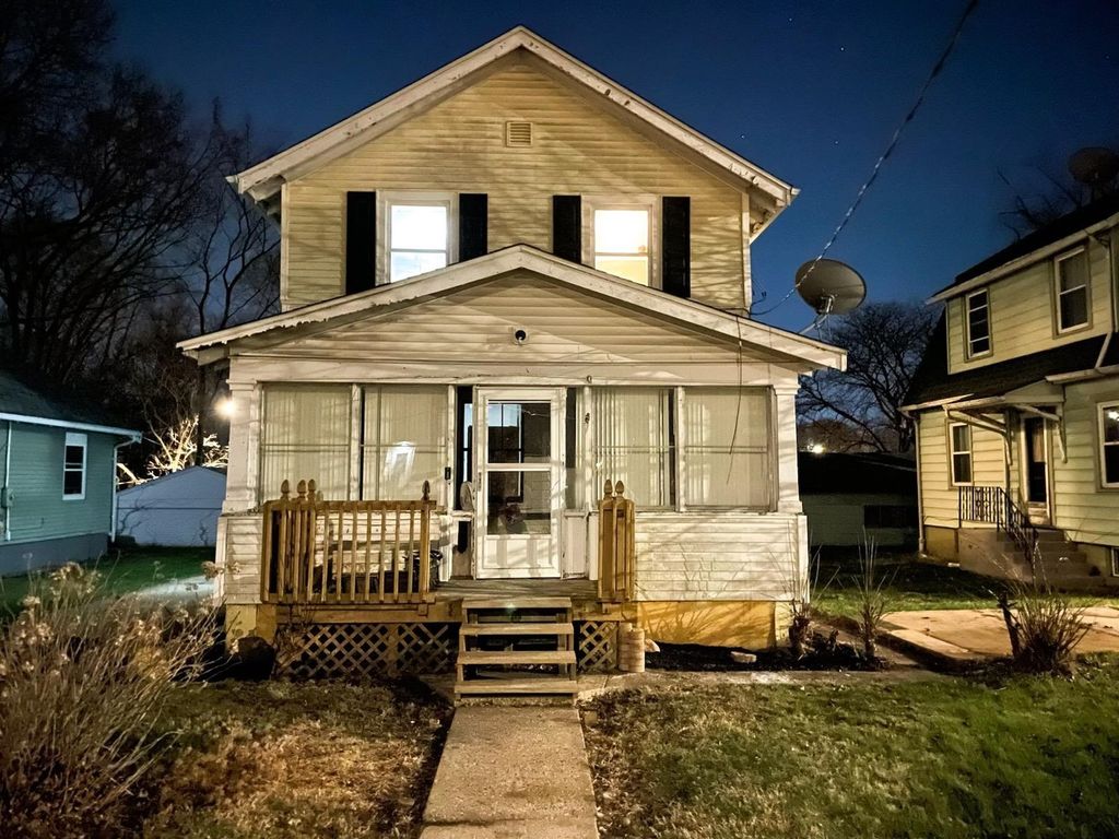 2024 Green Street, Rockford, IL 61102