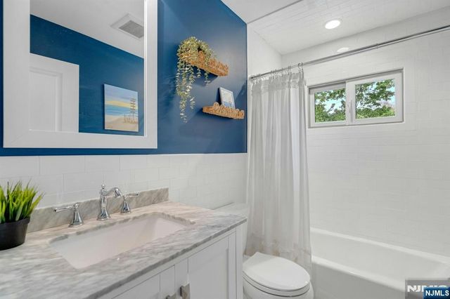 96 Lakewood Avenue, Ho-ho-kus, NJ 07423