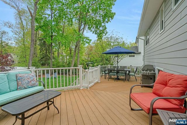 96 Lakewood Avenue, Ho-ho-kus, NJ 07423