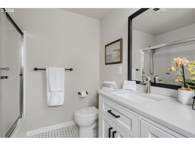 5182 Se 52ND Pl, Hillsboro, OR 97123