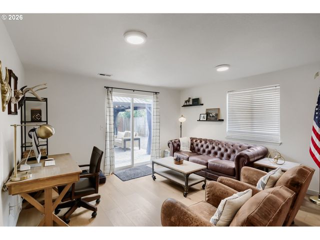 5182 Se 52ND Pl, Hillsboro, OR 97123