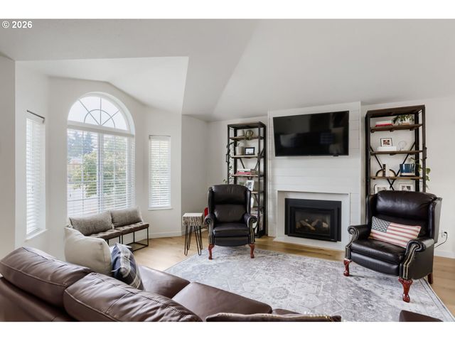 5182 Se 52ND Pl, Hillsboro, OR 97123