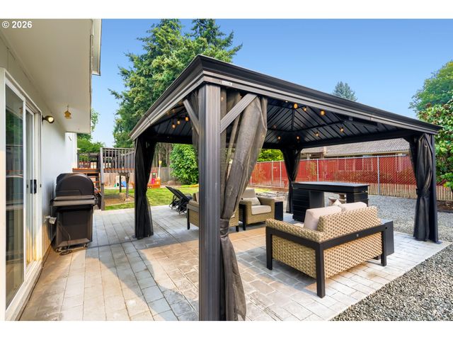 5182 Se 52ND Pl, Hillsboro, OR 97123