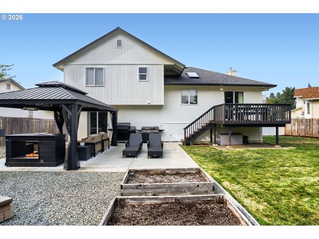 5182 Se 52ND Pl, Hillsboro, OR 97123
