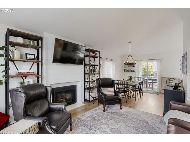 5182 Se 52ND Pl, Hillsboro, OR 97123