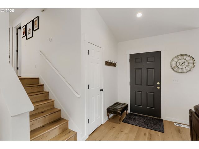 5182 Se 52ND Pl, Hillsboro, OR 97123
