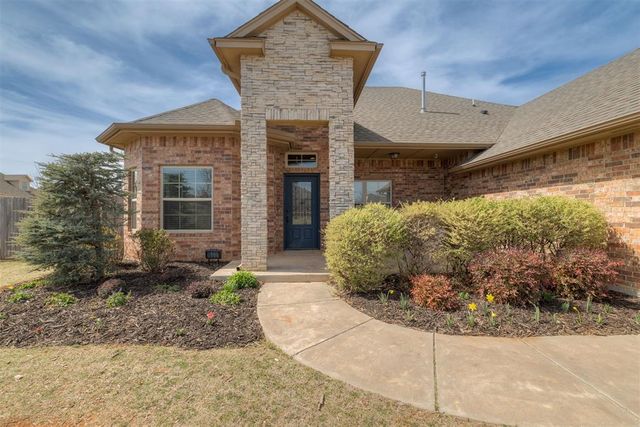 16001 Montague Drive, Edmond, OK 73013