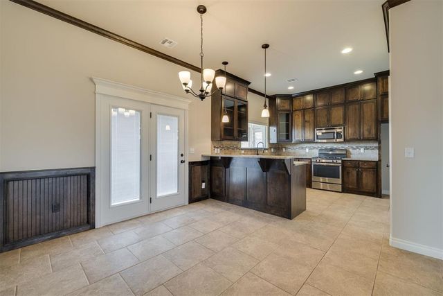 16001 Montague Drive, Edmond, OK 73013