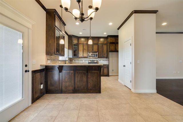 16001 Montague Drive, Edmond, OK 73013