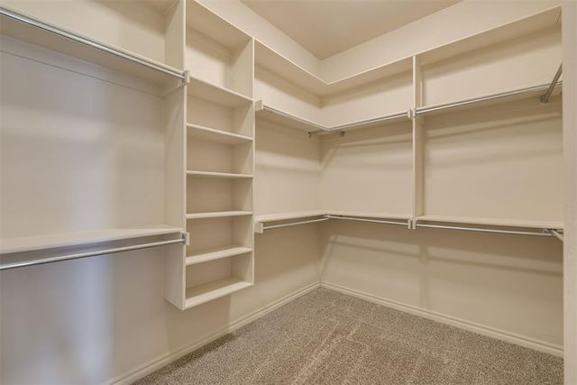 16001 Montague Drive, Edmond, OK 73013