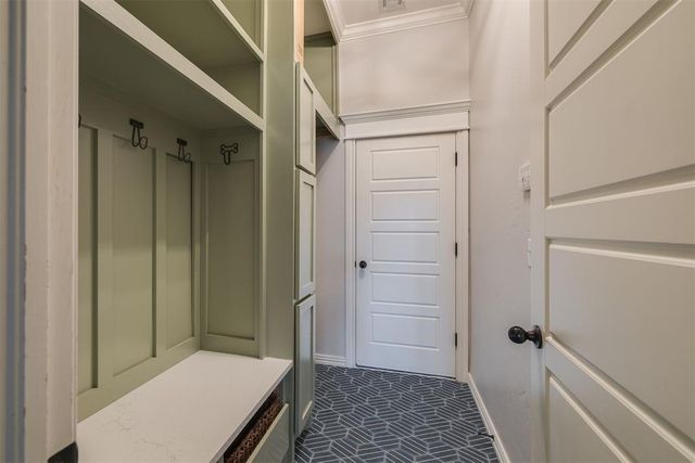 16001 Montague Drive, Edmond, OK 73013