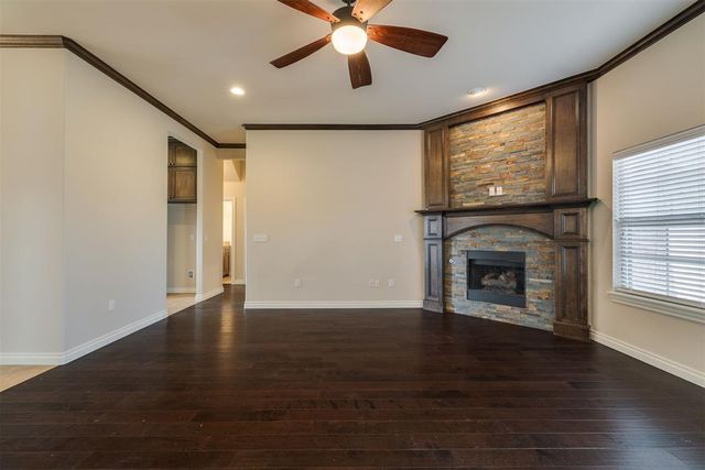 16001 Montague Drive, Edmond, OK 73013