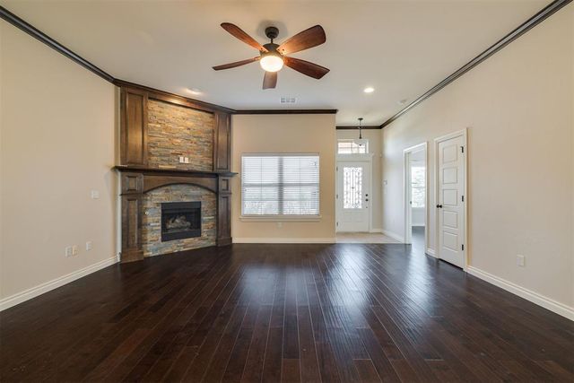 16001 Montague Drive, Edmond, OK 73013