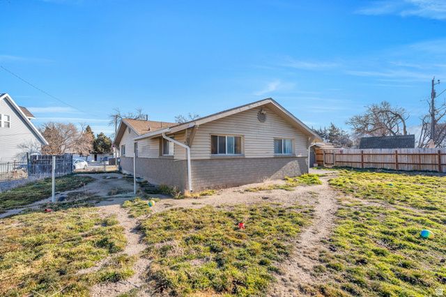 6266 S MARGRAY DR, Taylorsville, UT 84129