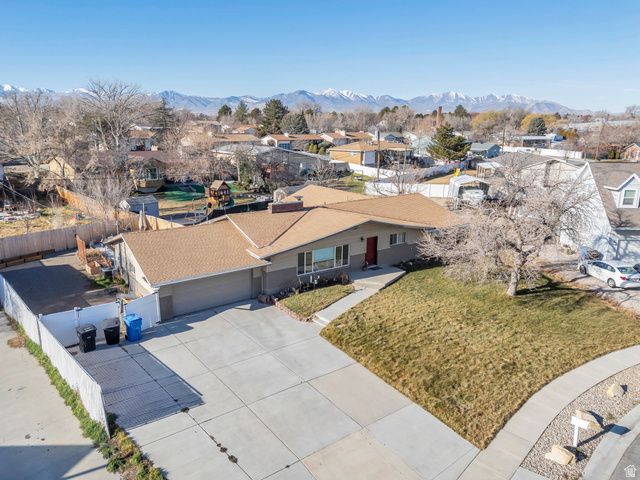 6266 S MARGRAY DR, Taylorsville, UT 84129