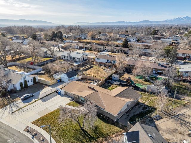 6266 S MARGRAY DR, Taylorsville, UT 84129
