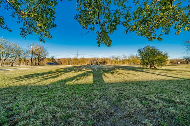 500 Poetry Road, Royse City, TX 75189