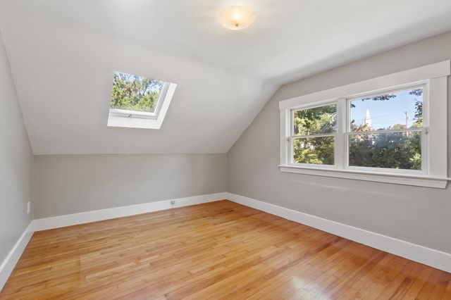 8 Winter St, Southborough, MA 01745