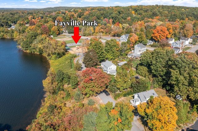 8 Winter St, Southborough, MA 01745