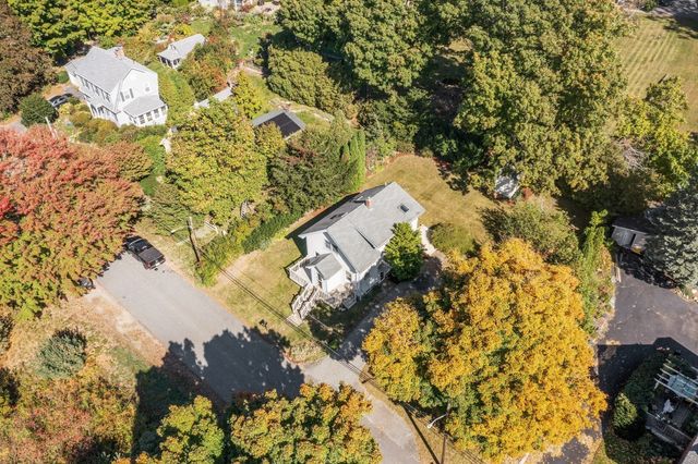 8 Winter St, Southborough, MA 01745