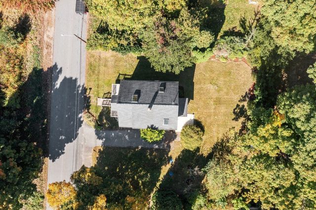 8 Winter St, Southborough, MA 01745
