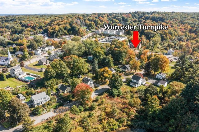 8 Winter St, Southborough, MA 01745