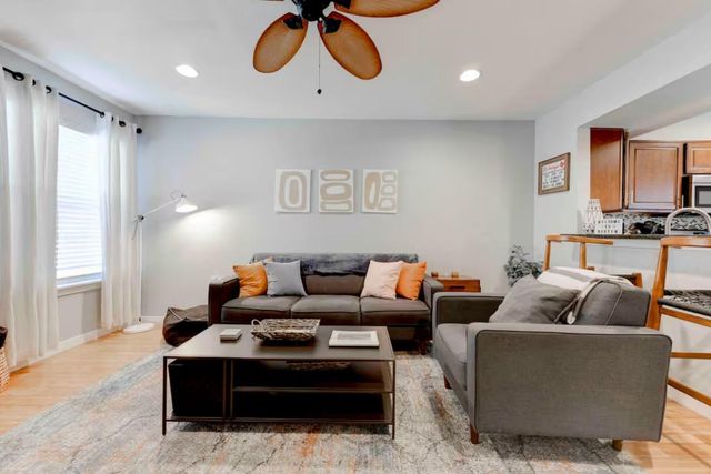 3601 Menchaca RD 107, Austin, TX 78704