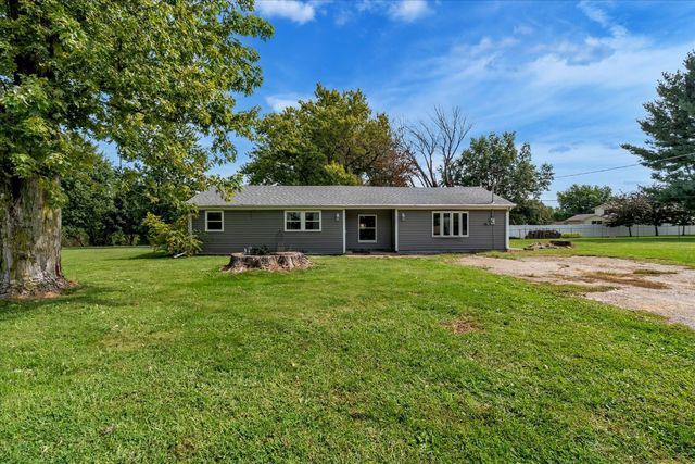 11211 Ridgewood Road, Milan, IL 61264