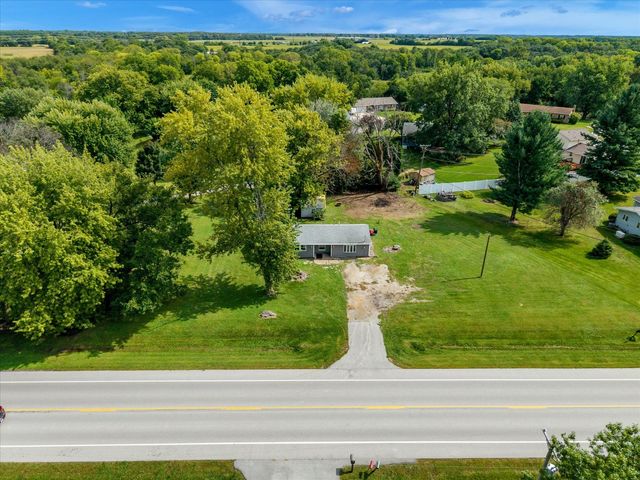 11211 Ridgewood Road, Milan, IL 61264