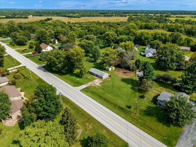11211 Ridgewood Road, Milan, IL 61264
