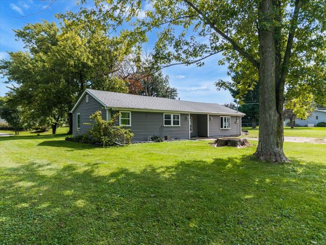 11211 Ridgewood Road, Milan, IL 61264