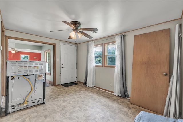 11211 Ridgewood Road, Milan, IL 61264